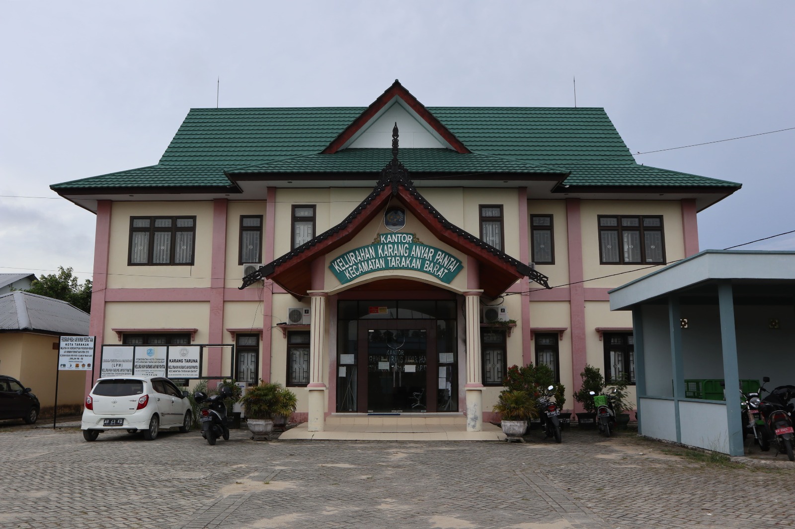 Kelurahan Karang Anyar Pantai